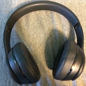 SOLD- beats headphones
